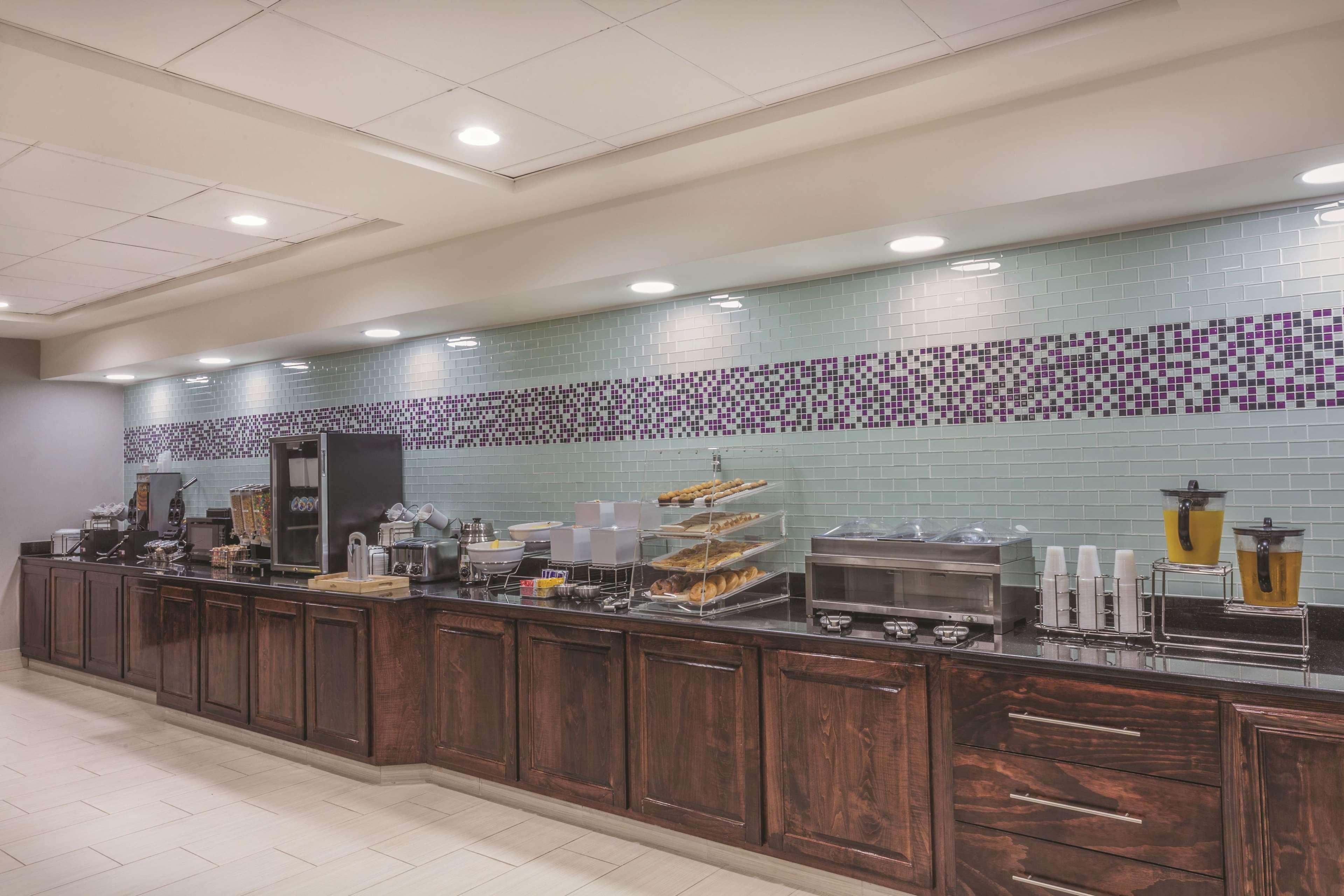 La Quinta By Wyndham Columbus North Hotell Eksteriør bilde