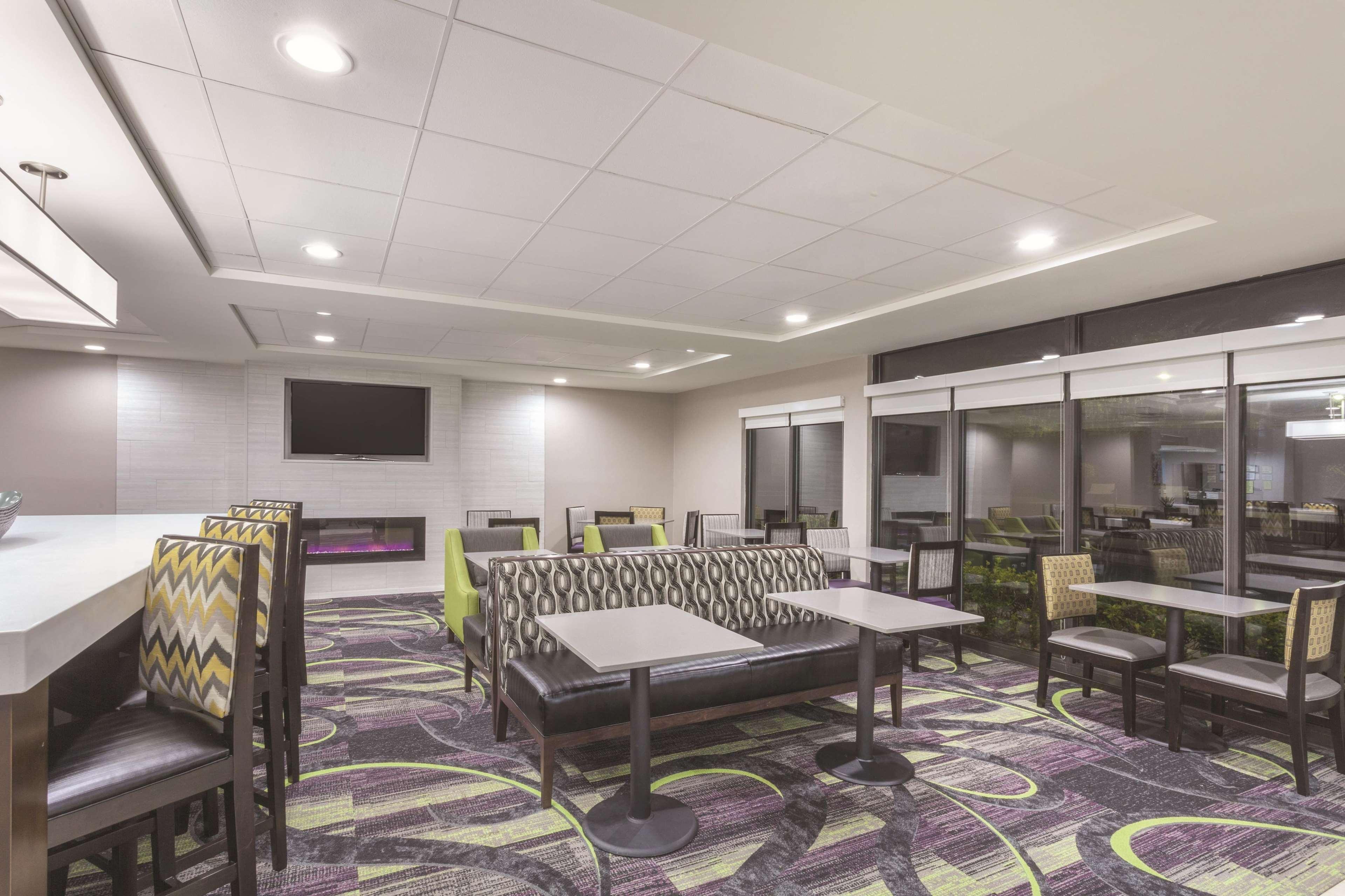 La Quinta By Wyndham Columbus North Hotell Eksteriør bilde